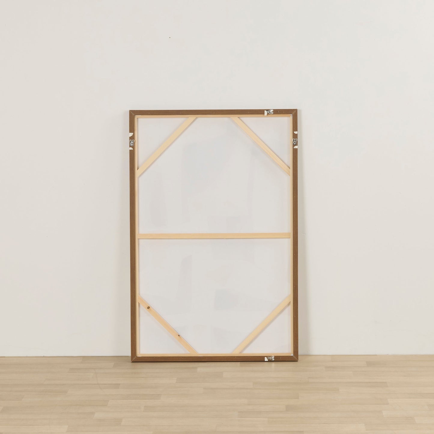 Œuvre d'art géométrique en argile