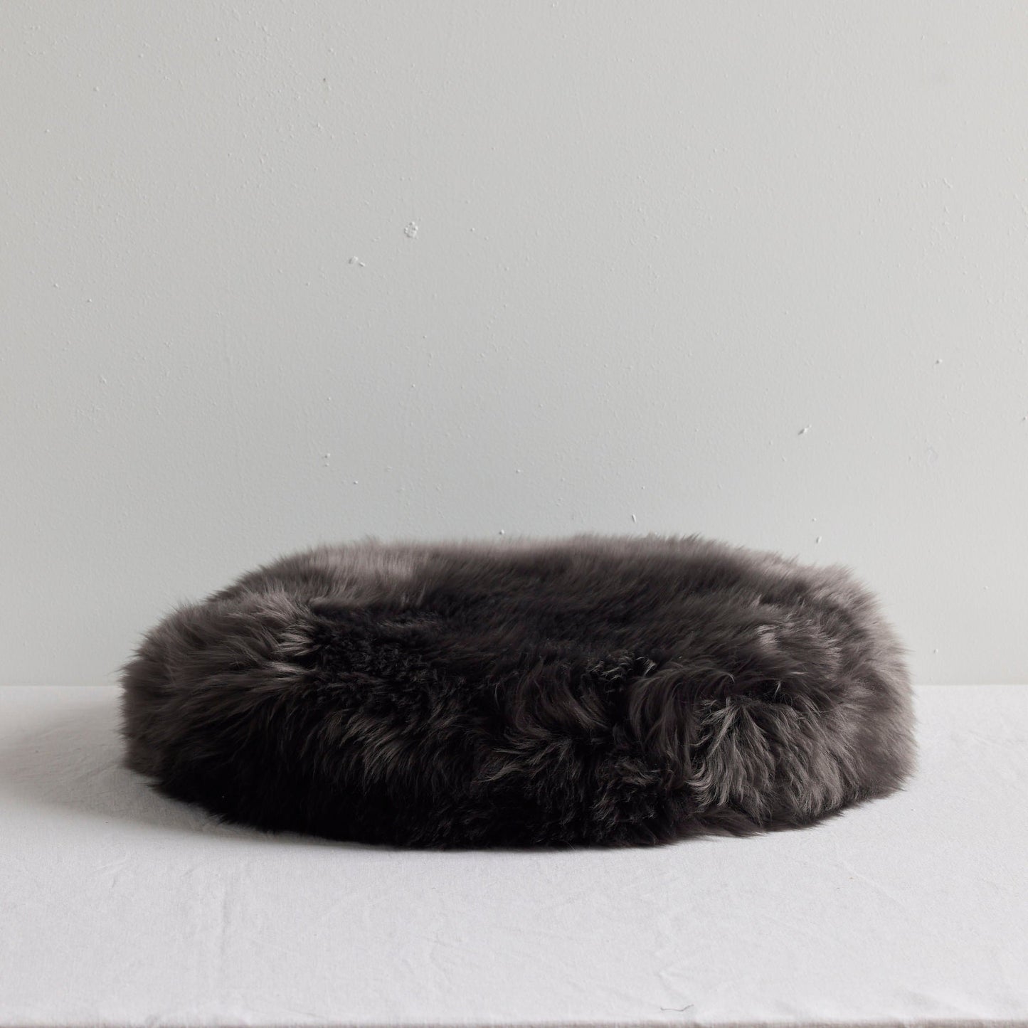 Coussin d'assise en peau de mouton - Anthracite