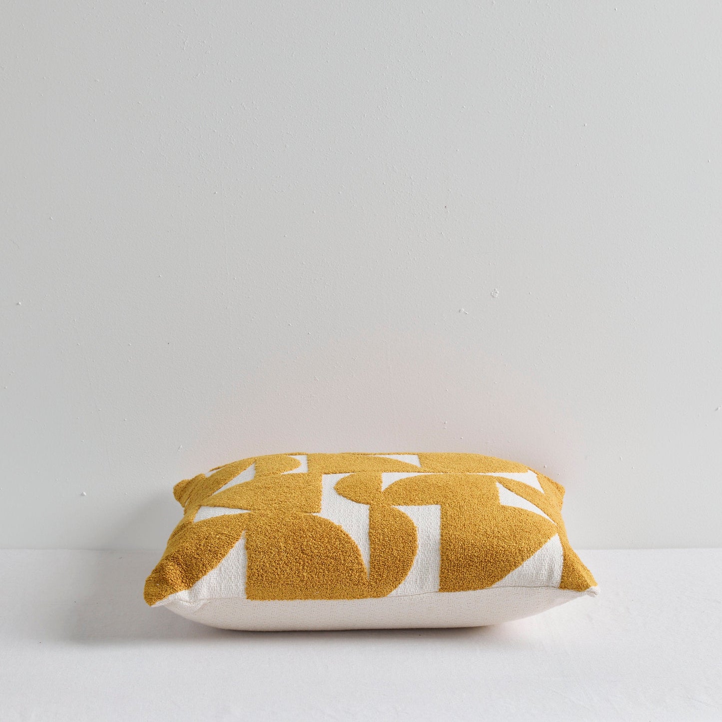 Coussin Sharda - Blanc/Soleil - 50x50cm