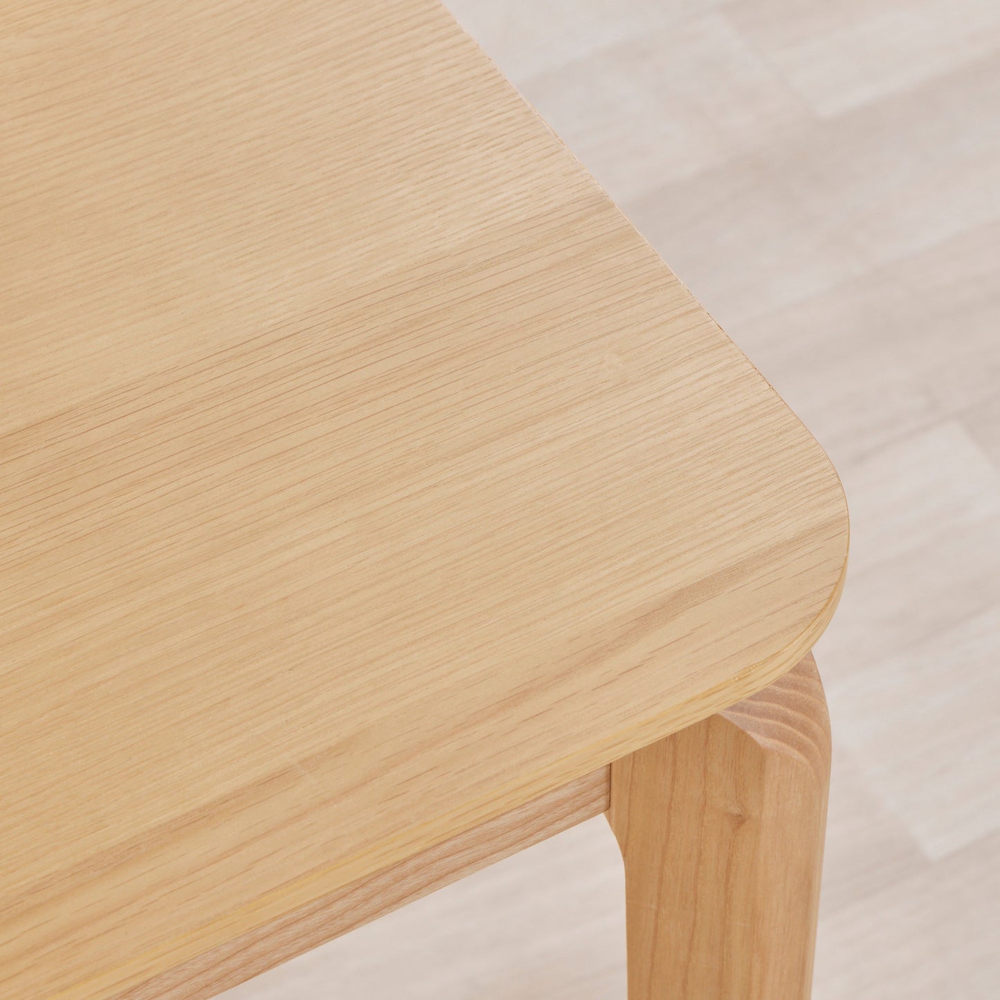 Table de salle à manger Ella - Chêne