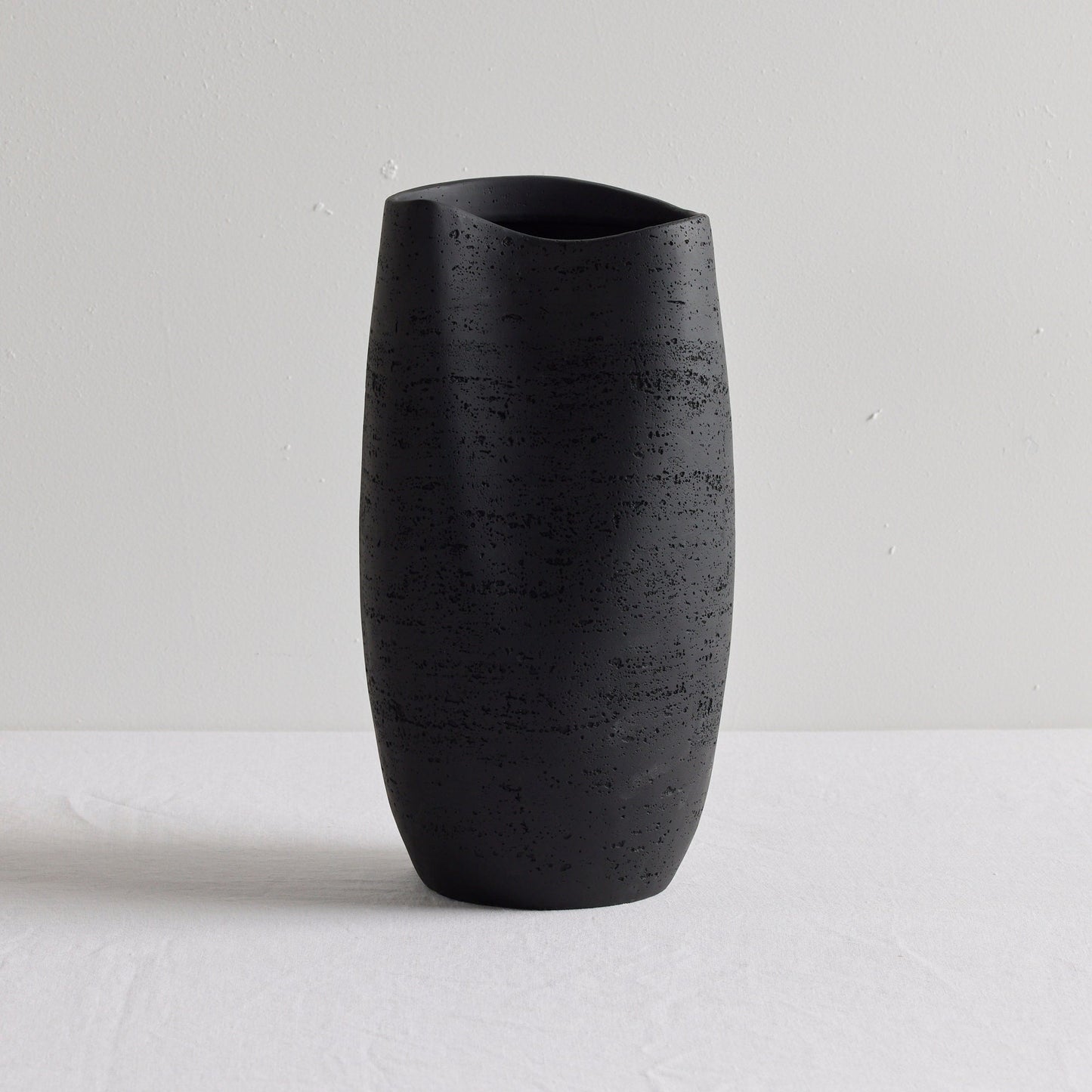 Vase irrégulier - Noir