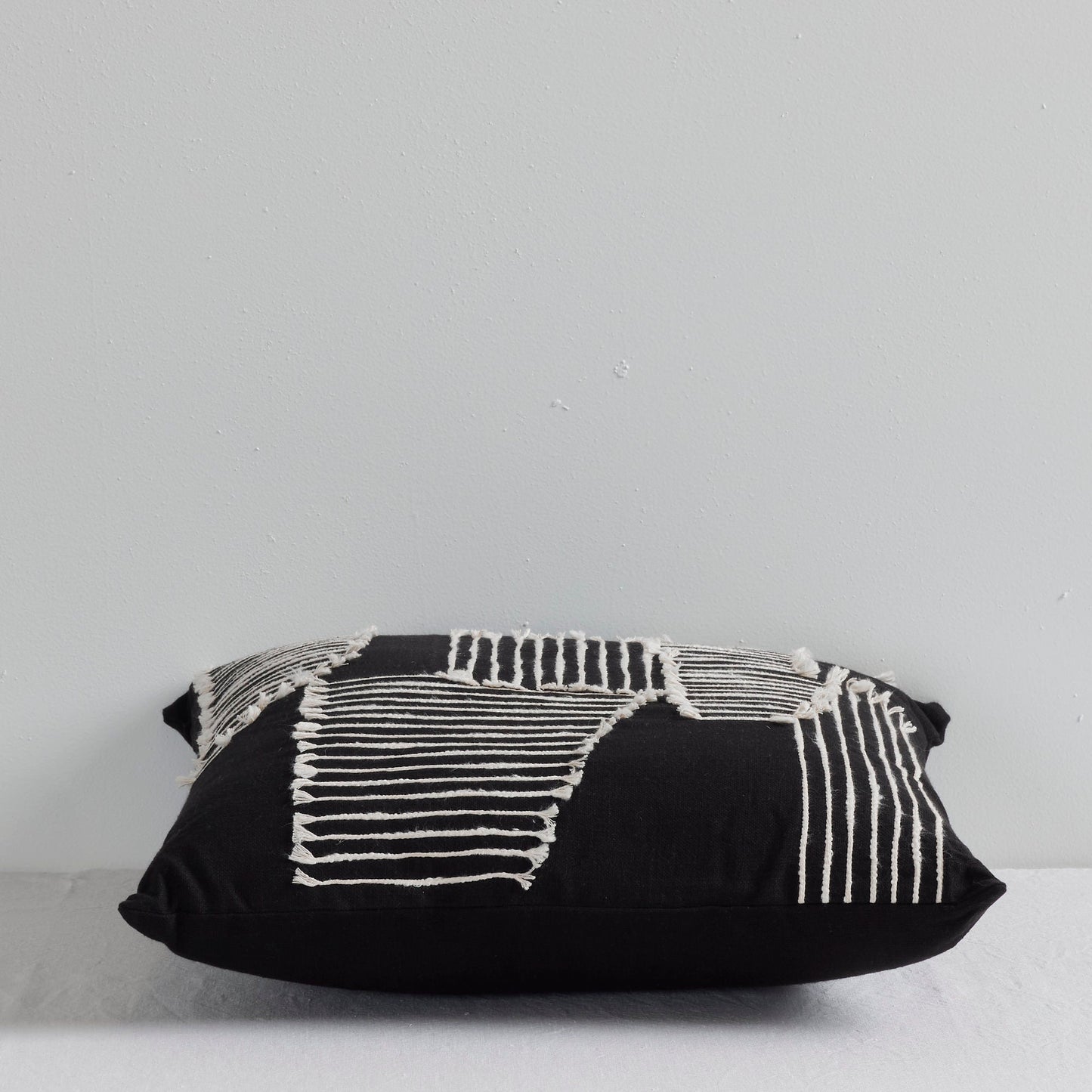 Coussin Ashton - Noir/Ivoire - 50x50cm