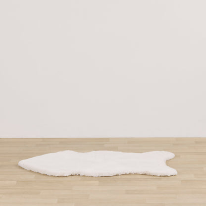 Tapis en fausse fourrure végane Ramsey - Vanille