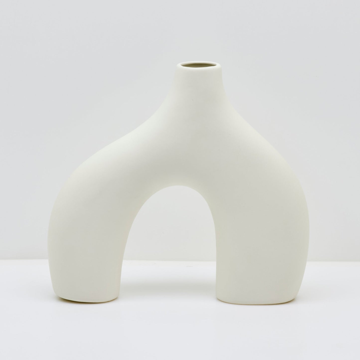 Vase en forme d'arche de l'âge de pierre - Os