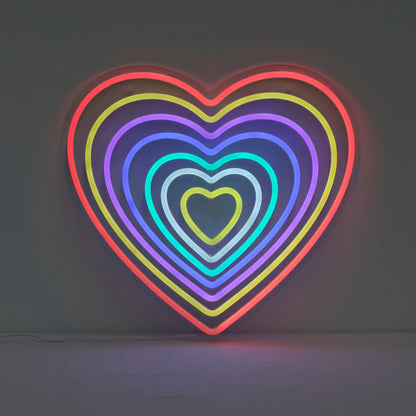 Lumière néon - Cœurs multiples