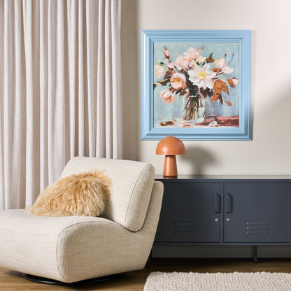 Fleurs sur fond bleu