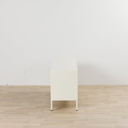 Casier à trois portes Irvine - Lait