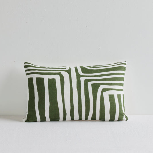 Coussin à motif de feuilles abstraites - Vert moyen/Blanc - 30 x 50 cm