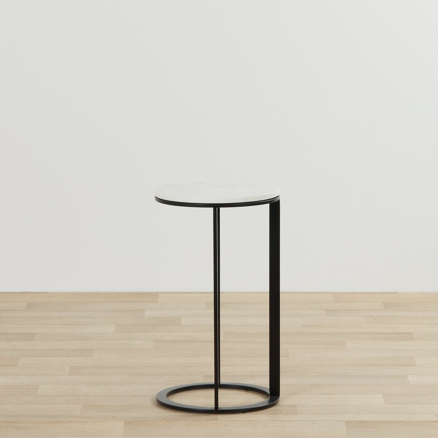 Table d'appoint Callan - Blanche